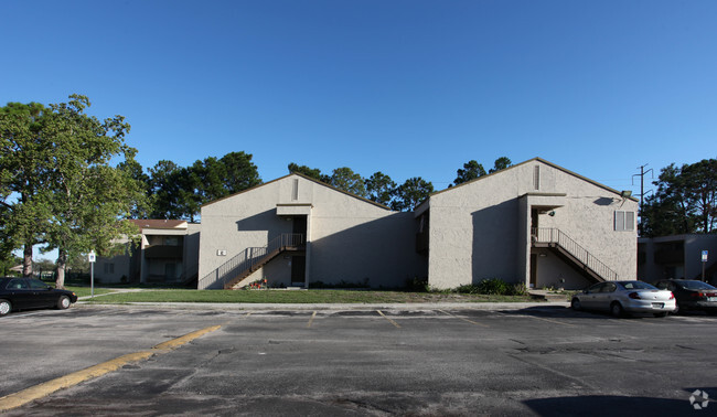 Building Photo - Beachwood Apartments