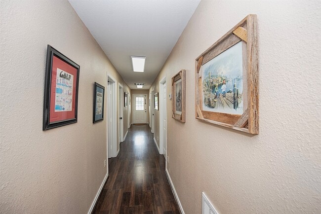 Building Photo - 715 Grand Ave