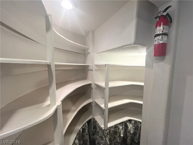 Building Photo - 1809 Snow Spring Ln