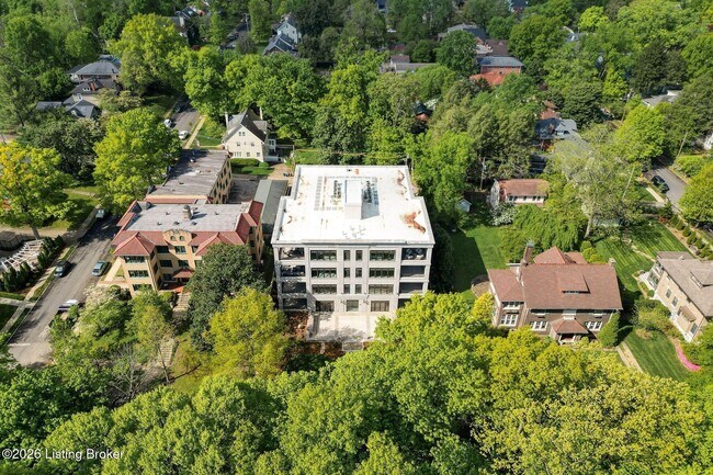 Building Photo - 1576 Cherokee Rd