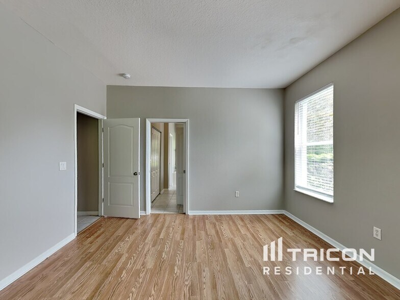 Building Photo - 10314 Fenceline Rd