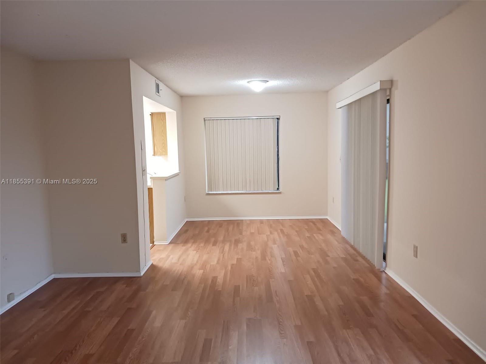Building Photo - 3254 Coral Lake Ln