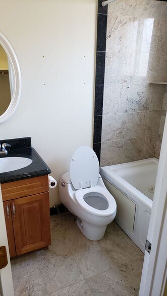 Building Photo - 3656 New Hampshire Ave NW