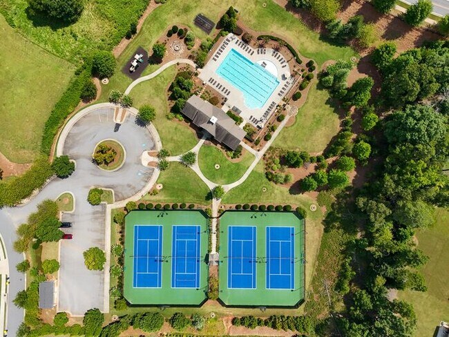 Building Photo - 5840 Springbox Dr Suwanee, GA 30024