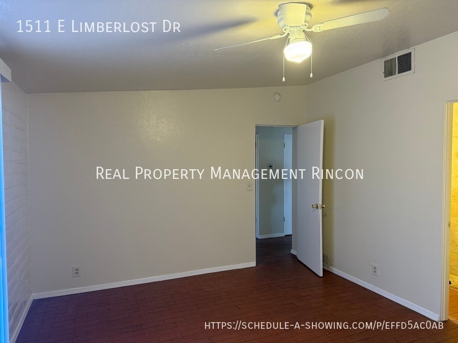 Building Photo - 1511 E Limberlost Dr