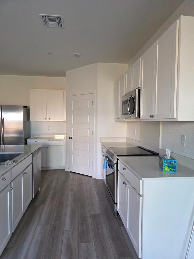 Building Photo - 2165 Miners Peak Wy