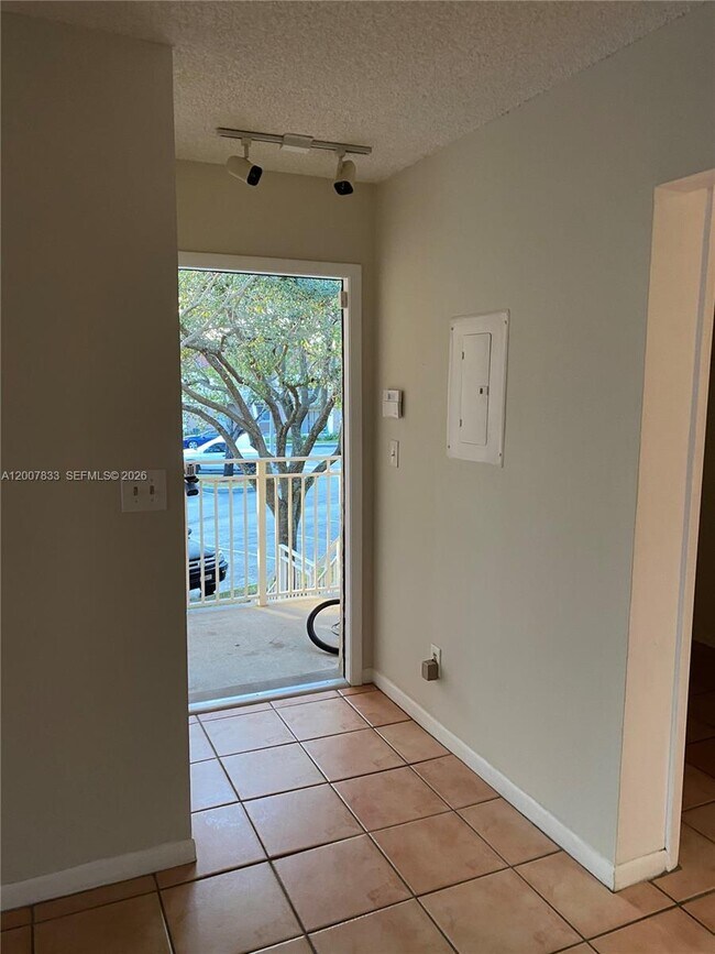 Building Photo - 11251 SW 13th St