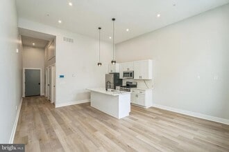 Building Photo - 1243 N 26th St