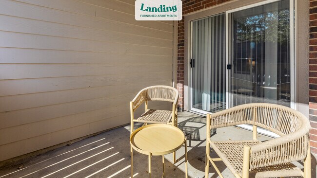 Building Photo - 2301 Pebble Vale Dr