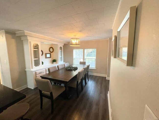 Building Photo - N3185 Seward Heights Rd