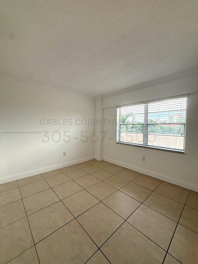 Building Photo - 22 Salamanca Ave