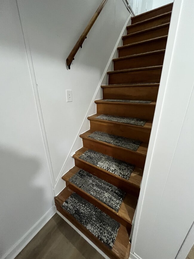 Building Photo - 2235 Middle St