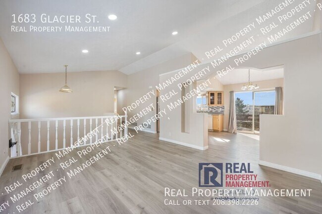 Building Photo - 1683 Glacier St