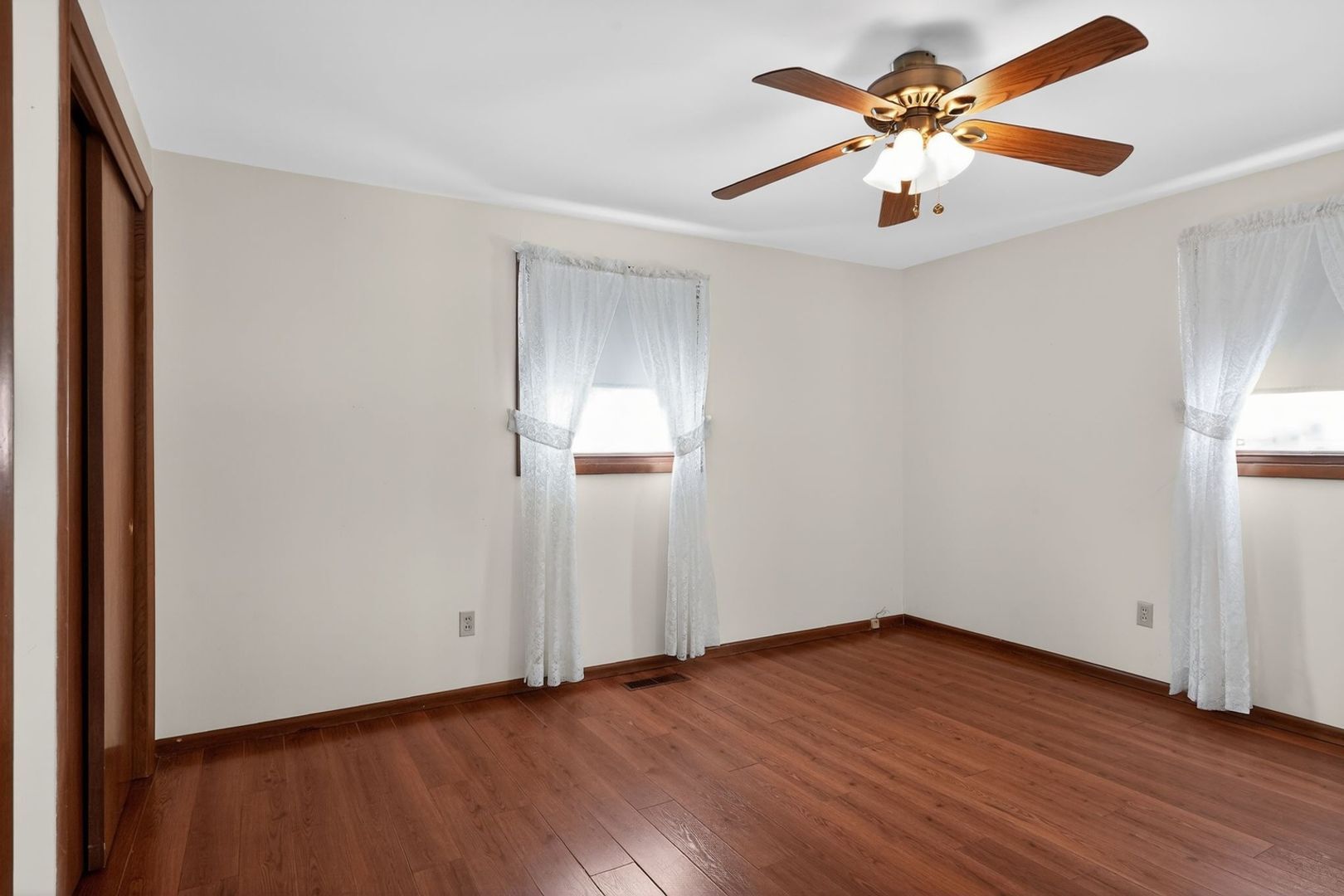 Building Photo - 20728 Old 24 E Rd