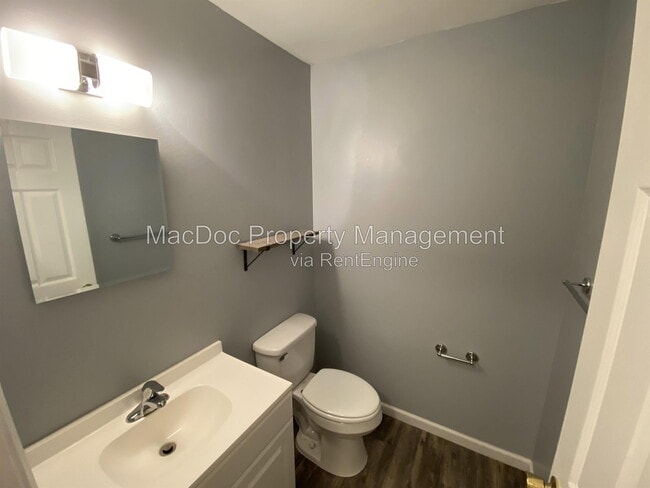 Building Photo - 431 Ridgemore St