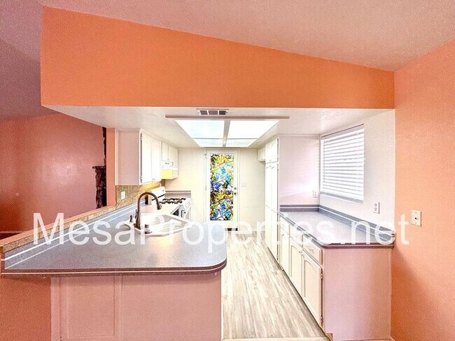 Building Photo - 16612 Osage Rd