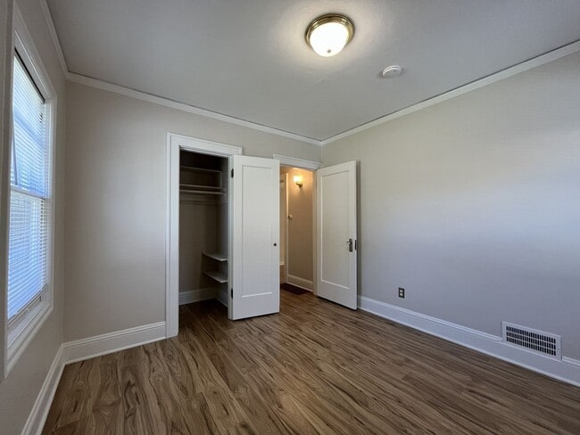 Building Photo - Bright and Welcoming Home with Modern Kitchen, Expansive Backyard & Flexible Living Space