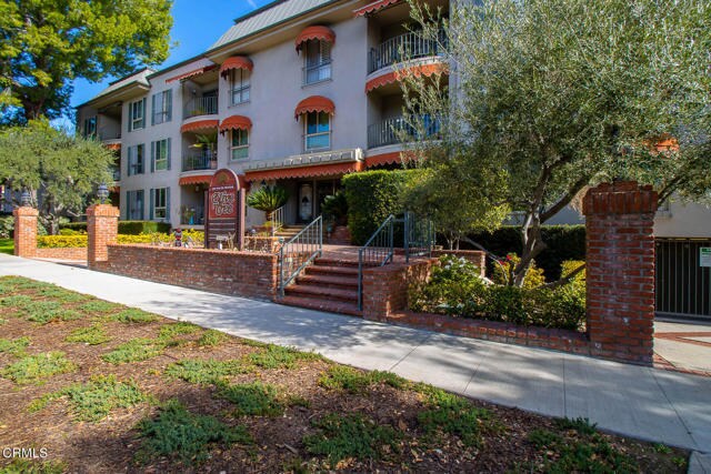 Primary Photo - 330 S Mentor Ave