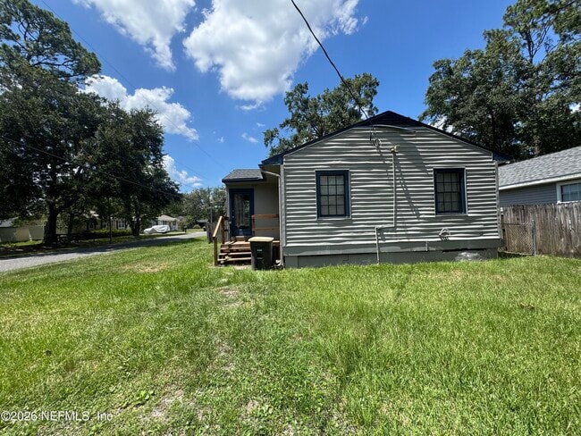 Building Photo - 8277 Cheryl Ann Ln