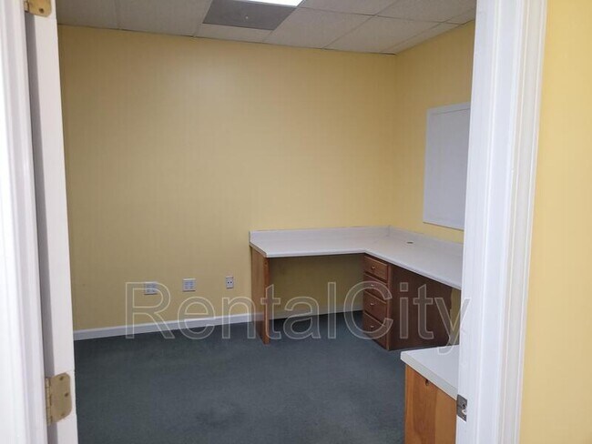 Building Photo - 1365 Flowering Dogwood Ln