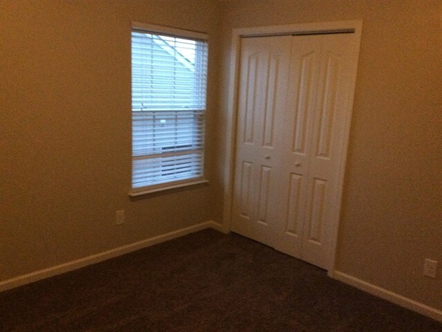Building Photo - 106 Fining Ct