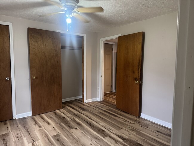 Building Photo - 1604 Alton Rd