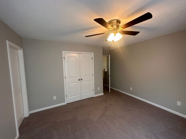 Building Photo - Great 3BR, 2.5BA home in Martinez!
