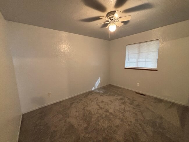 Building Photo - 6160 Sly Park Rd