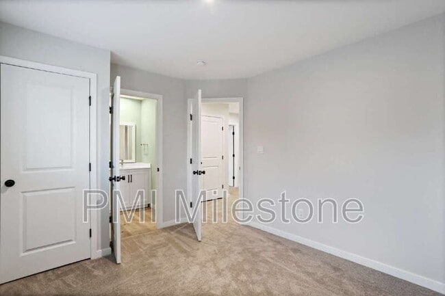 Building Photo - 530 N 3rd St