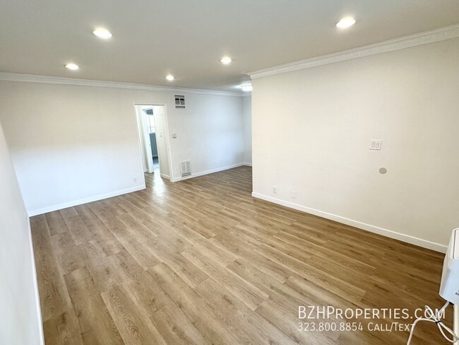 Building Photo - Brand New Renovated 1Bedroom 1Bathroom In ...