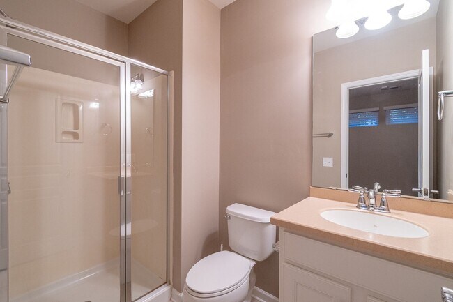 Building Photo - Gorgeous Townhome in the Heart of Fort Mill’s Baxter Village!