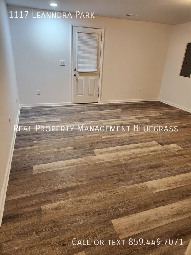 Building Photo - 1117 Leanndra Pk