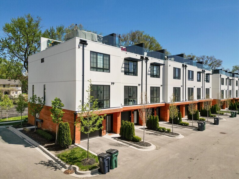 Building Photo - 533 E Harrison Ave