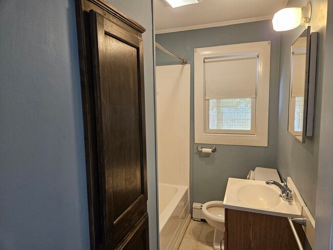 Building Photo - 16 McKenzie Dr