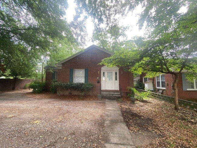 Primary Photo - 424 S Holly St