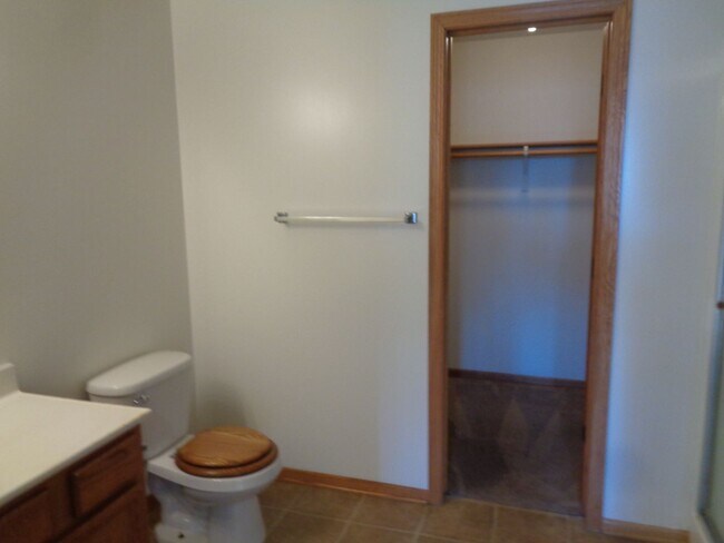 Building Photo - 5428 W Redberry Ln