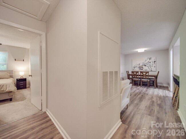 Building Photo - 1052 Churchill Downs Ct