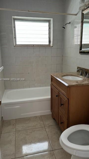 Building Photo - 811 NE 8th St