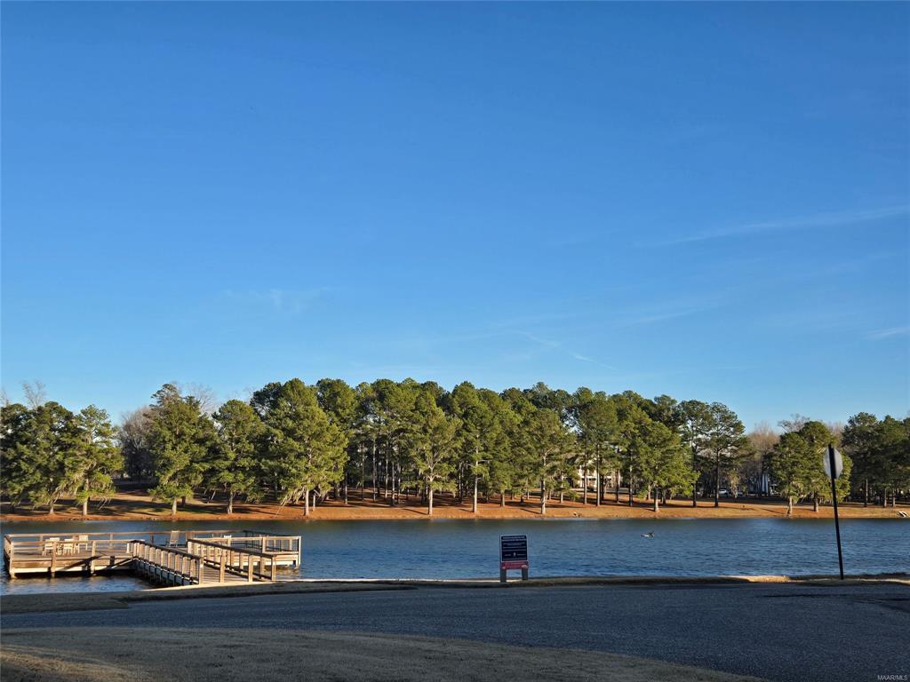 Building Photo - 61 Main St