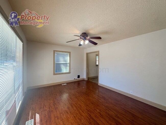 Building Photo - 1721 S Pacific St