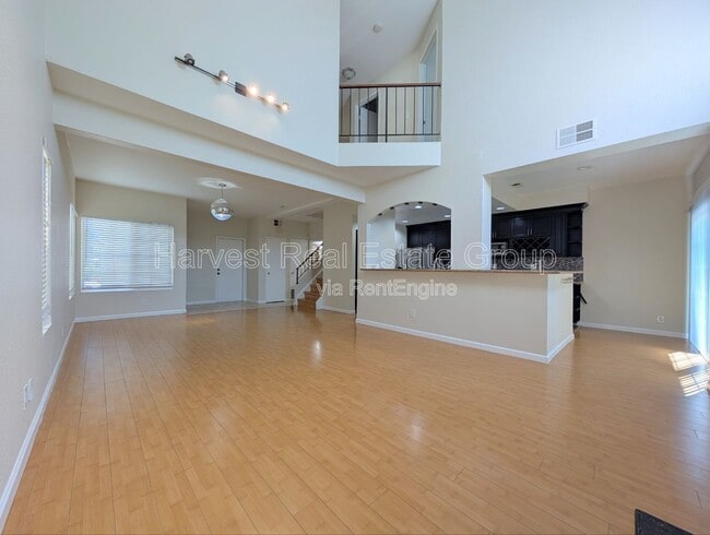 Building Photo - 5621 Civic Terrace Ave
