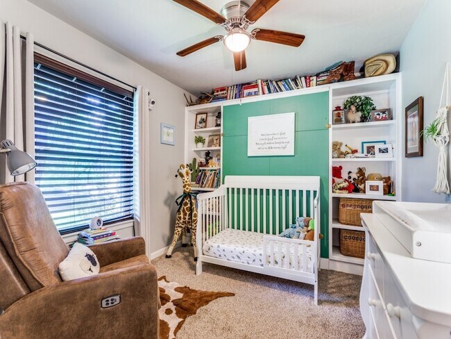 Building Photo - 7905 Skylake Dr
