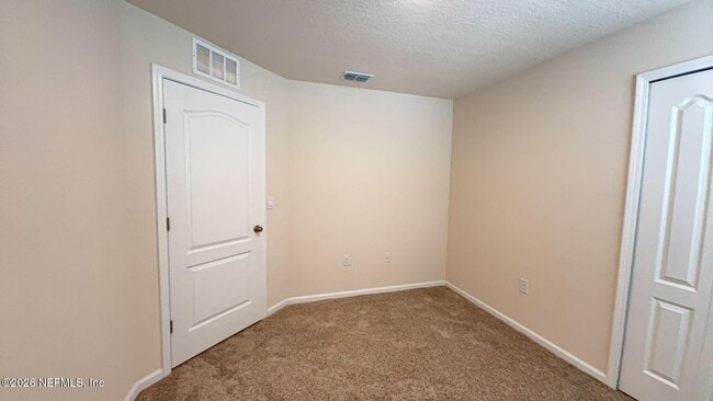 Building Photo - 144 Redbud Rd