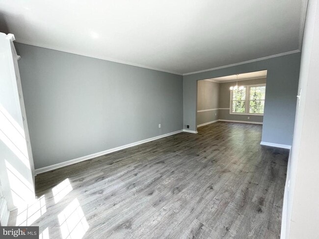 Building Photo - 1928 Rainbow Ct