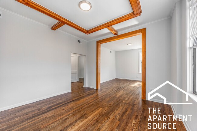 Building Photo - 2842 W Augusta Blvd