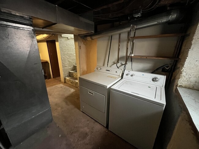 Building Photo - 2834 Java Ct