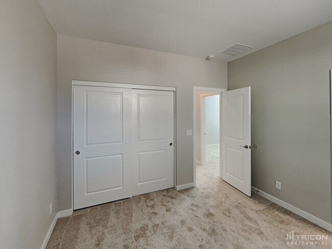 Building Photo - 6852 Whisper Canyon Pl