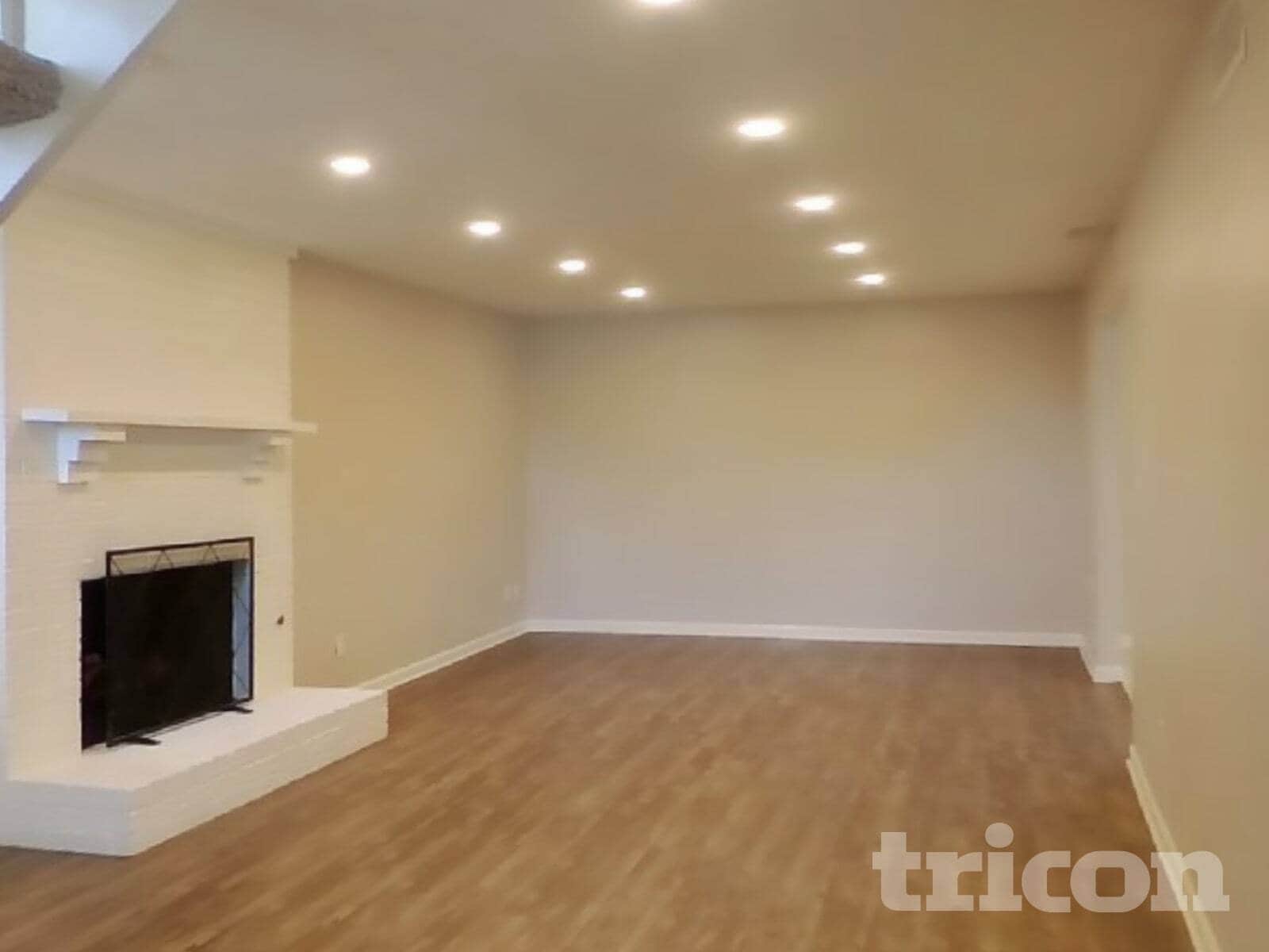 Building Photo - 1712 Hartford Dr