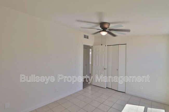 Building Photo - 1548 E 26th Ave