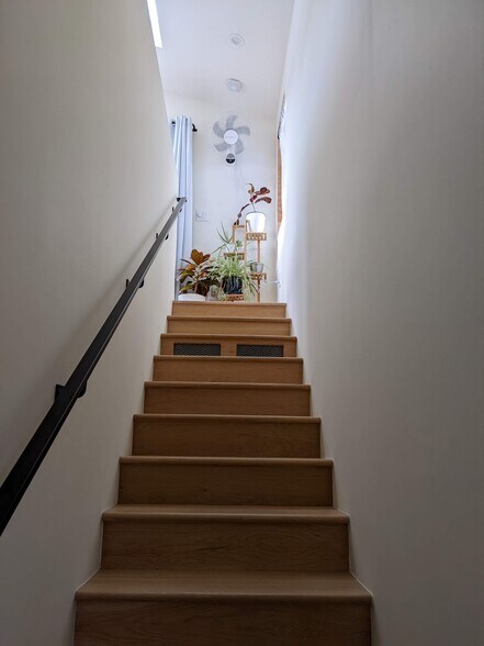 Building Photo - 820 46th St